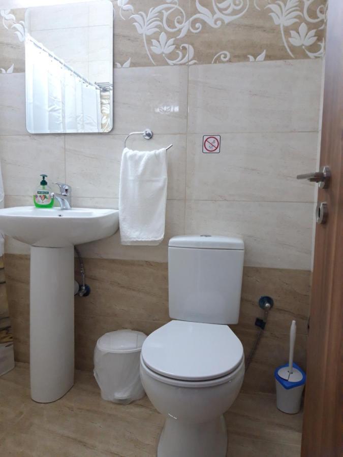Costas Two-Bedroom Ground Floor Apartment Paphos Eksteriør bilde
